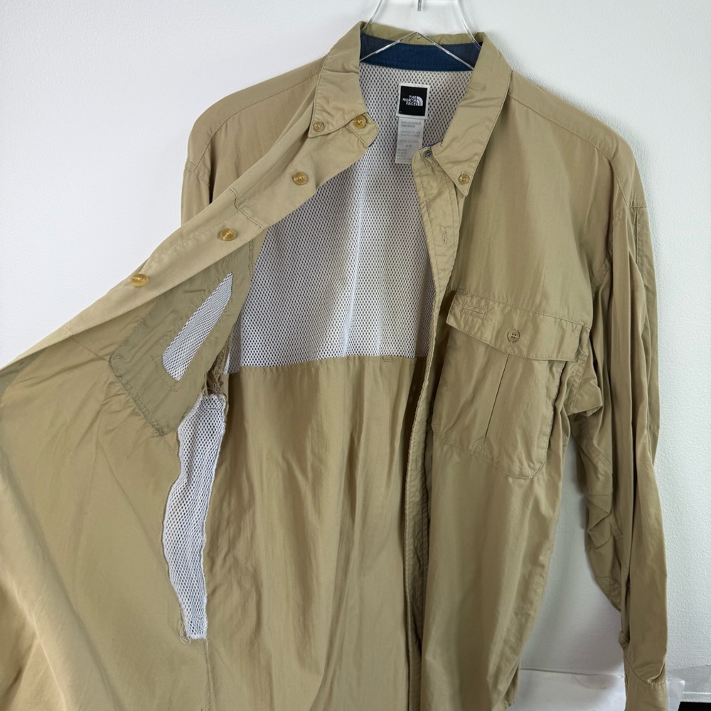 THE NORTH FACE Men’s Nylon Vented Outdoor Shirt